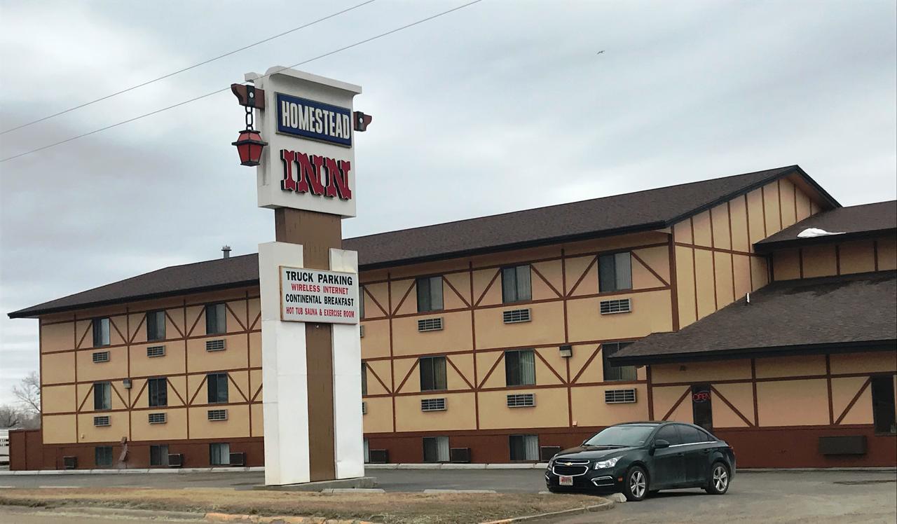 Homestead Inn Wolf Point Exterior foto